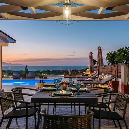 Venia - Cozy Escape With Scenic Sew View, By Zantewize *