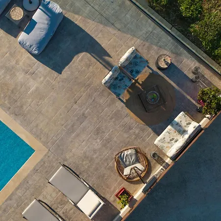 Vila Venia - Cozy Escape With Scenic Sew View, By Zantewize