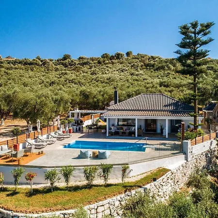 Villa Venia - Cozy Escape With Scenic Sew View, By Zantewize Tragaki