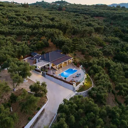 Villa Venia - Cozy Escape With Scenic Sew View, By Zantewize Tragaki