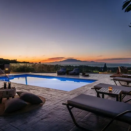 Villa Venia - Cozy Escape With Scenic Sew View, By Zantewize