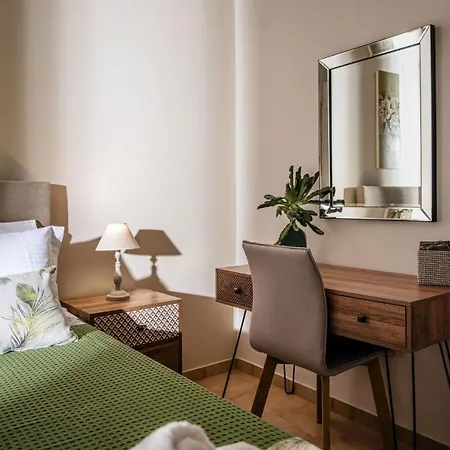 Villa Venia - Cozy Escape With Scenic Sew View, By Zantewize *