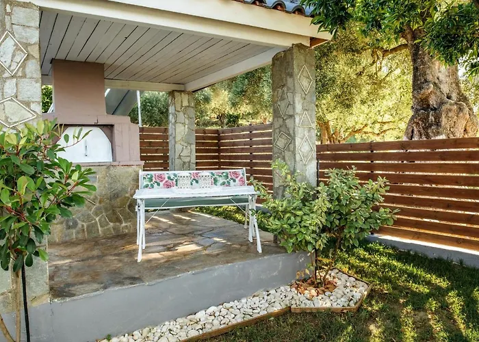 فيلة Venia - Cozy Escape With Scenic Sew View, By Zantewize *