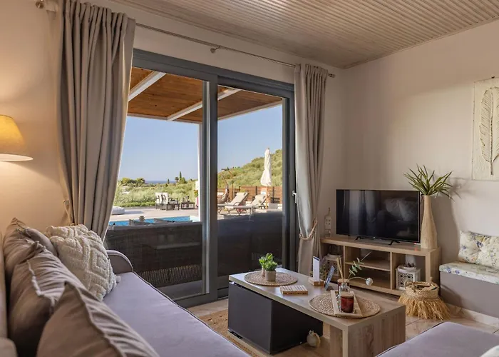 Venia - Cozy Escape With Scenic Sew View, By Zantewize فيلة